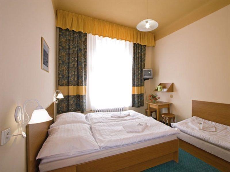 Hotel Sofia Prague Room photo